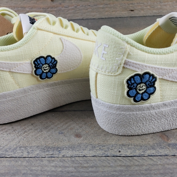 Nike Women's Blazar Low Platform SE NN Casual Shoes Sneakers - Picture 11 of 11